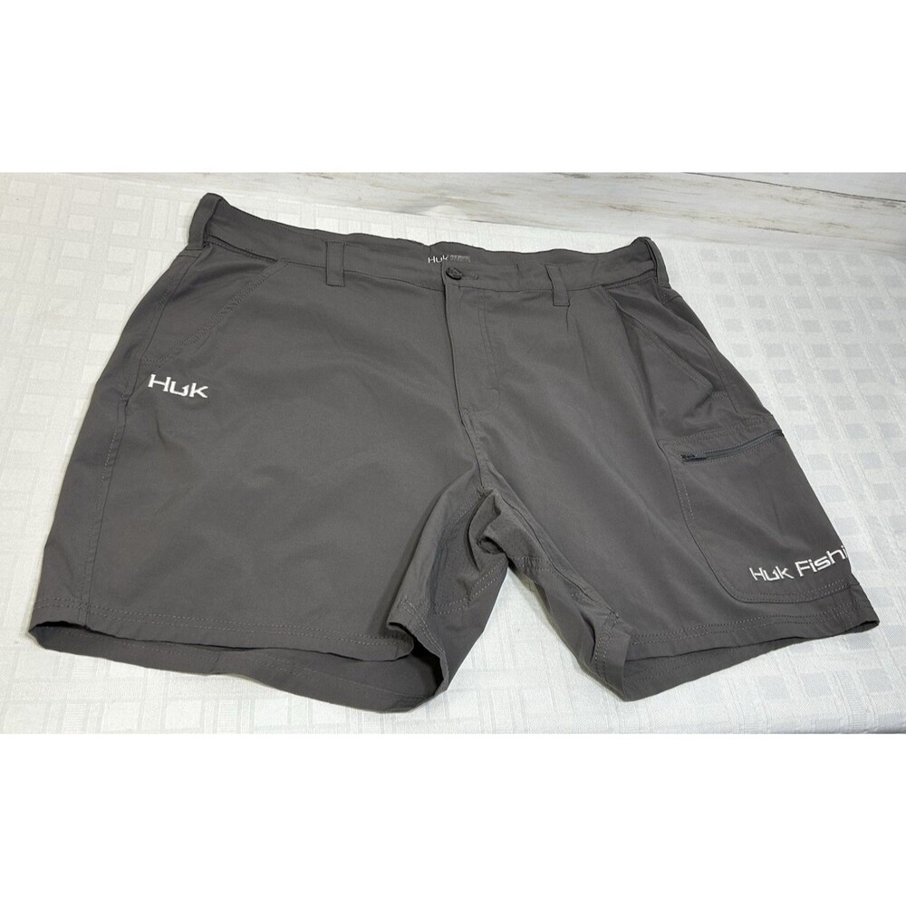 Huk Fishing Shorts Men's Gray Size XXL 2XL Light Weight Stretch Poly Spandex